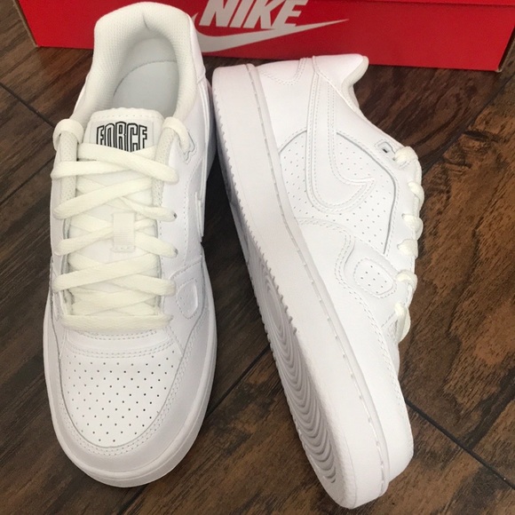 nike son of force gs
